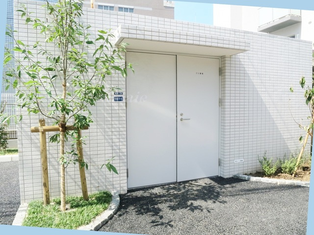 ＢＬＵＥ　ＳＫＹのその他共用部分|専用ゴミ置き場完備です★