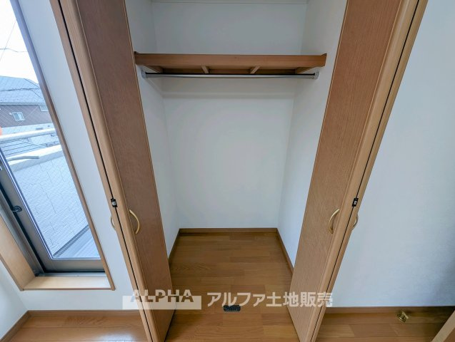 青梅市新町7丁目　中古戸建の独立洗面台|Powder Room】
◆新品の洗面台◆洗面台を新品交換。朝の身支度から帰宅後の手洗い、就寝前の歯磨きまで、家族が毎日利用する水まわりを整えています。
