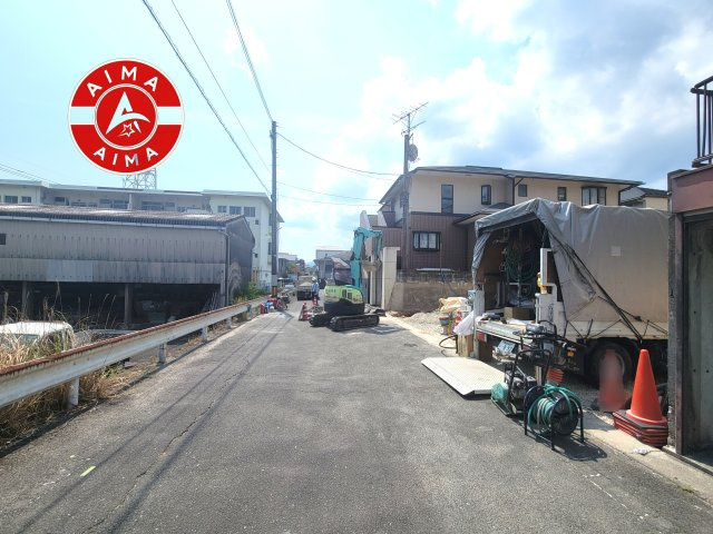 春日市一の谷1丁目第2-2棟（2号棟）の前面道路含む現地写真|前面道路です。