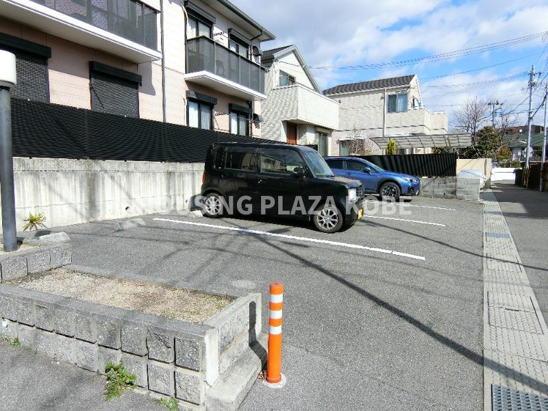 関守ハイツの駐車場