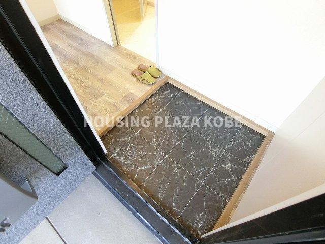 ディアス離宮山手Ｂの玄関