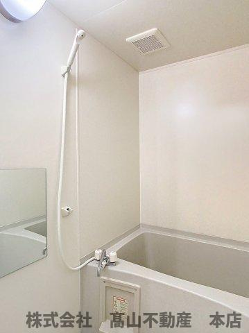 サンハイム田熊の浴室|※掲載写真は同タイプの別号室です。実際の仕様・設備は内見時にご確認ください