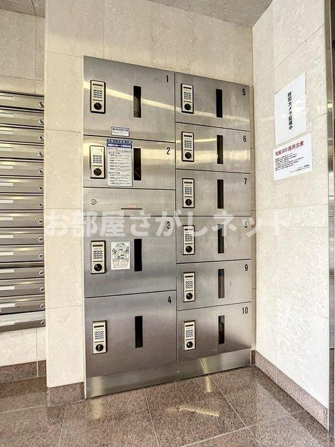 スカイコート芝壱番館【おとり物件なし】#学生・社会人にオススメ！初期費用分割払いOK！のその他共用部分|宅配BOX