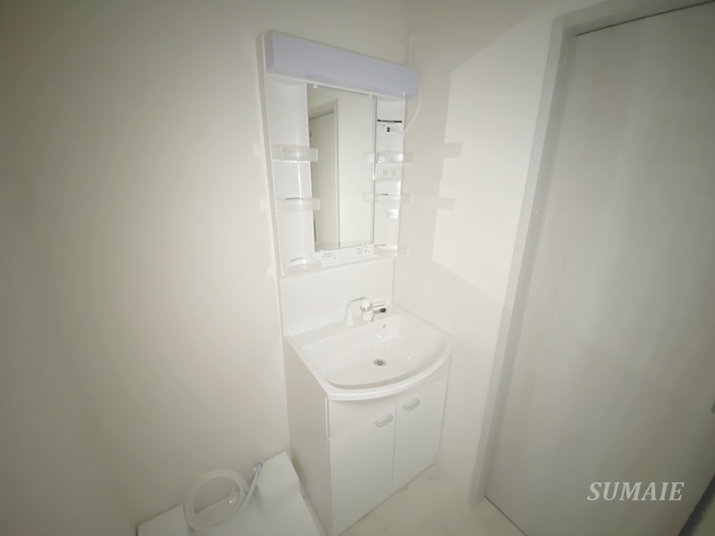 KEIAI RESIDENCE 宮原Ⅱの独立洗面台|独立洗面台あり、毎朝おしゃれに忙しい女性の方におすすめです☆