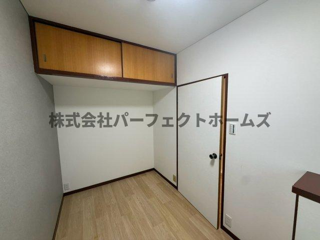 キッコーハイツ岡山手の洋室|落ち着いた色調の洋室です