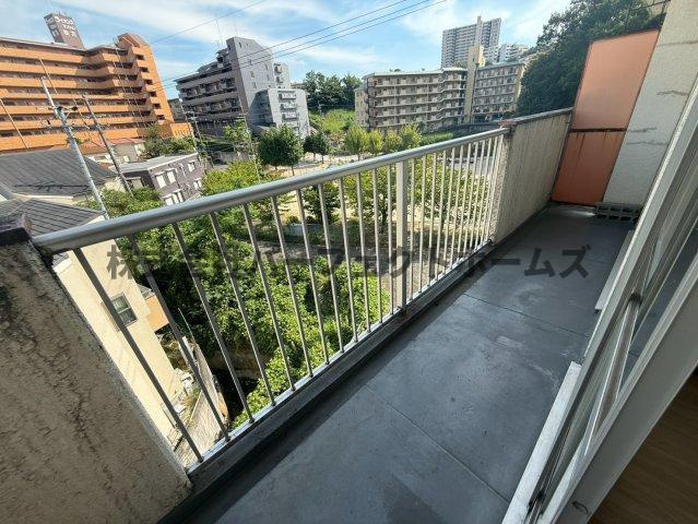 キッコーハイツ岡山手のバルコニー|陽当たり良好なバルコニーです