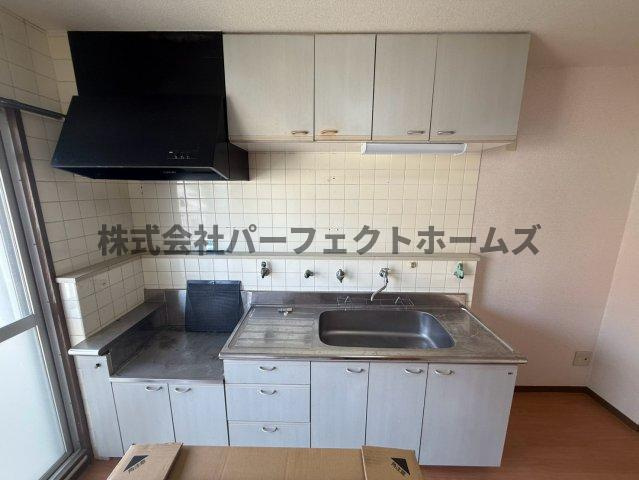 キッコーハイツ岡山手のキッチン|コンパクトなキッチンで掃除もラクラク