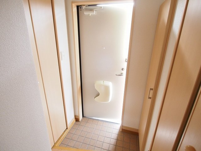 アンジュ　ヴィラの玄関