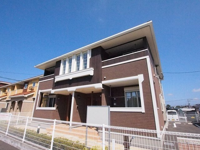 プラシード八児の外観
