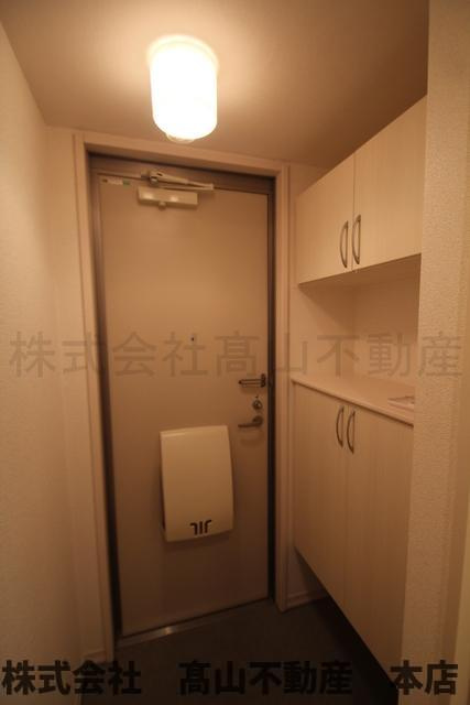 宗像市平井１丁目のアパートの玄関|※掲載写真は同タイプの別号室です。実際の仕様・設備は内見時にご確認ください