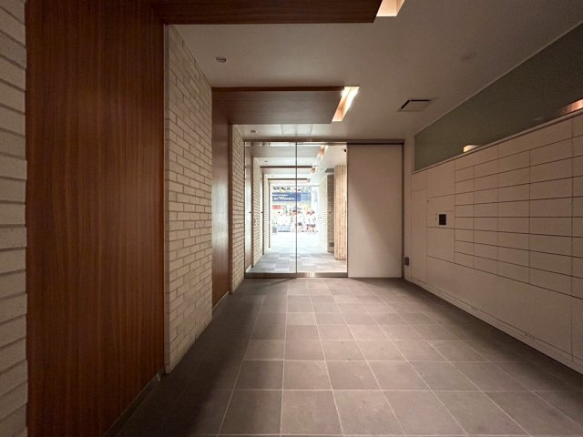 【ロビー】クロスレジデンス神戸元町（旧アーバネックスみなと元町Ⅱ）