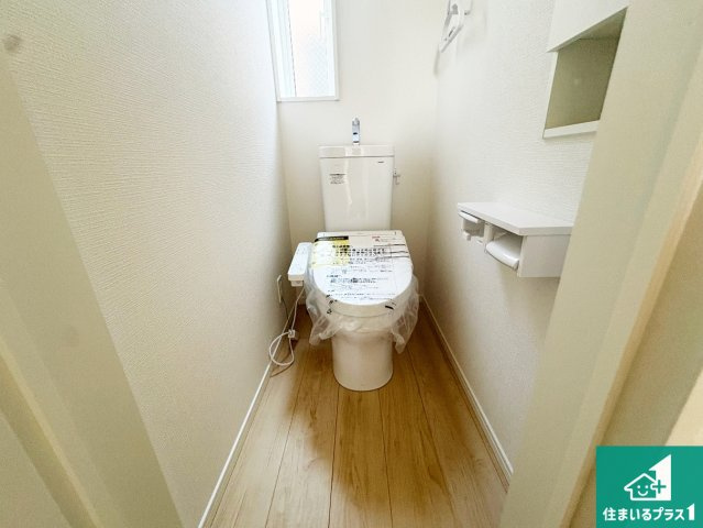 枚方市野村北町　第3期　新築一戸建ての外観|周辺は落ち着いた街並みの住宅地！子育てがしやすい住環境です！まだ未完成ですが、現地でしかわからない事もございます。是非一度ご覧ください。