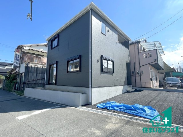■枚方市野村北町　第3期　新築一戸建ての外観|安心の10年保証！外観を美しく保ち、雨水で汚れを落とします！気になることがありましたら、お気軽にお問い合わせください！
