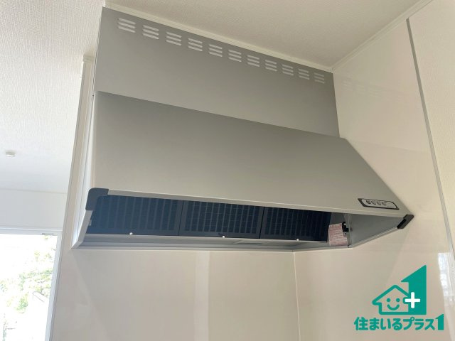 ■枚方市野村北町　第3期　新築一戸建ての設備|汚れにくいスロットフィルタでお手入れラクラク！ＬＥＤ照明付き！