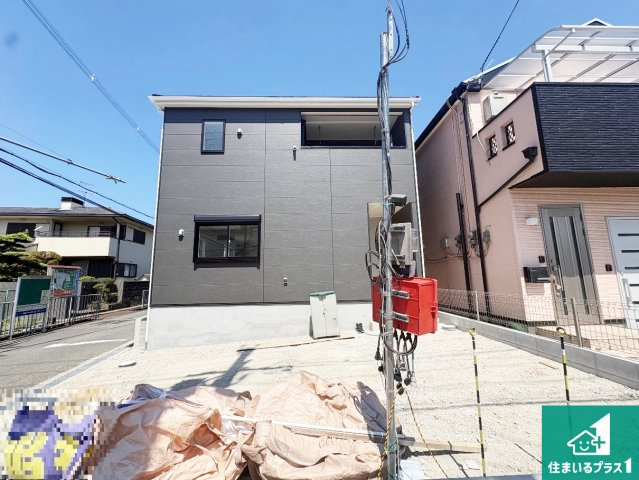 ■枚方市野村北町　第3期　新築一戸建ての外観|安心の10年保証！外観を美しく保ち、雨水で汚れを落とします！気になることがありましたら、お気軽にお問い合わせください！