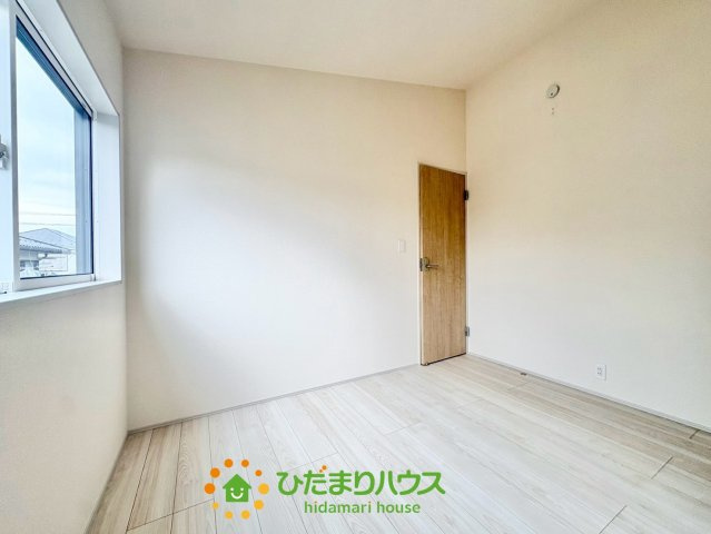 白岡市小久喜2期　新築一戸建ての洋室|２０２６年９月１日　撮影