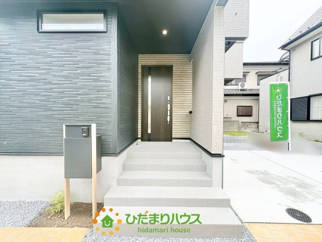 白岡市小久喜2期　新築一戸建ての玄関|２０２６年９月１日　撮影