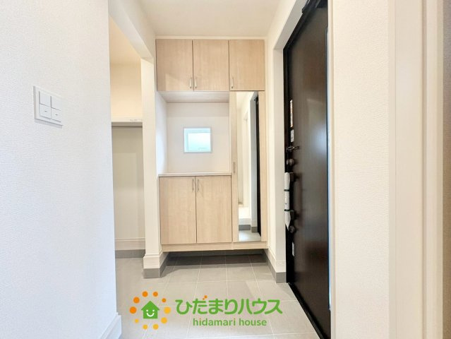 白岡市小久喜2期　新築一戸建ての玄関|２０２６年９月１日　撮影