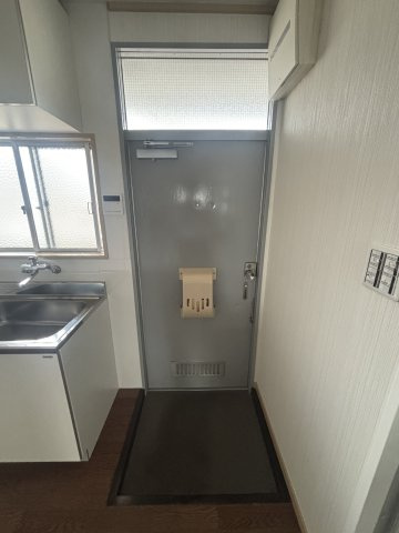 コーポ高田の玄関