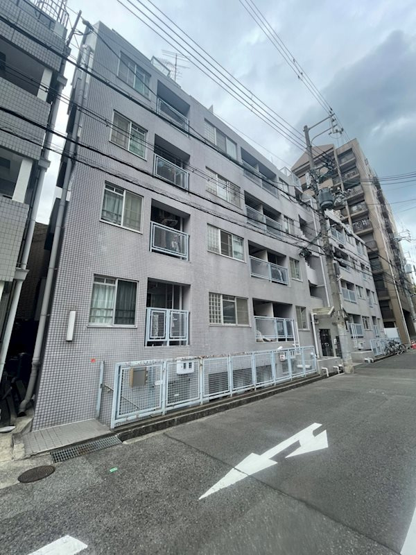 グランピア下山手通の外観
