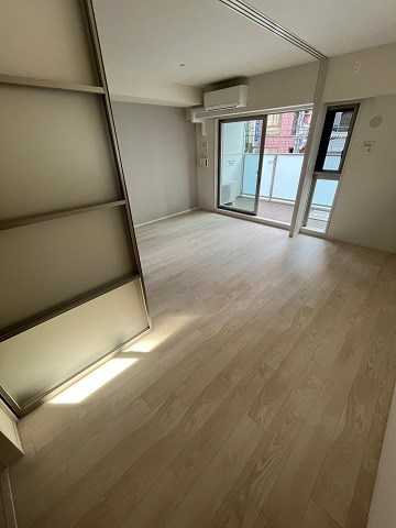 OPUS RESIDENCE SHINSAIBASHI SOUTHの寝室