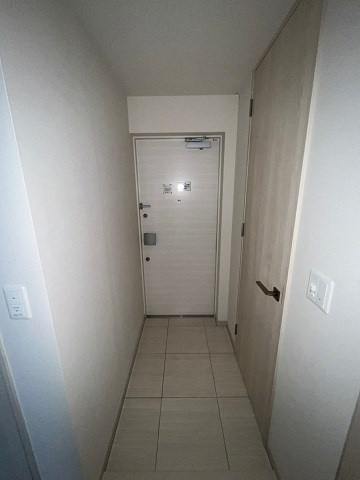 OPUS RESIDENCE SHINSAIBASHI SOUTHの玄関