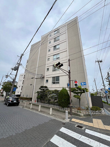 武庫之荘コーポラスの外観