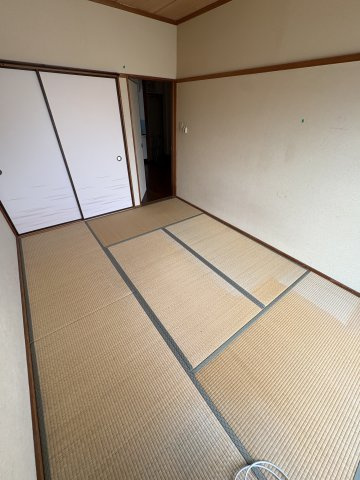 明泉寺ハイツの和室