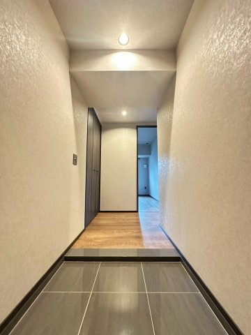 A.WAVE御所ヶ谷の玄関