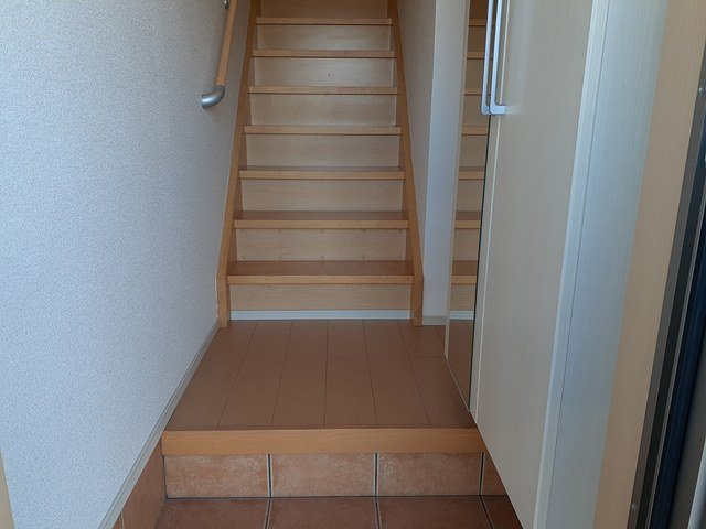 カ－ムリ－ガ－デンの玄関