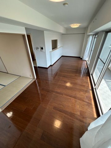 芦屋市大東町の賃貸マンションの洋室