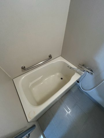 芦屋市大東町の賃貸マンションの収納