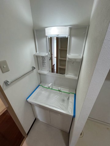 芦屋市大東町の賃貸マンションの洗面所