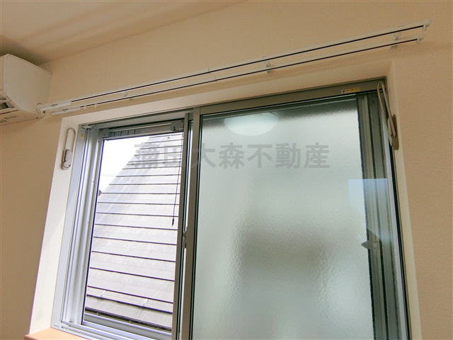 グラシア蒲田本町の設備|窓脇に室内物干し付き！