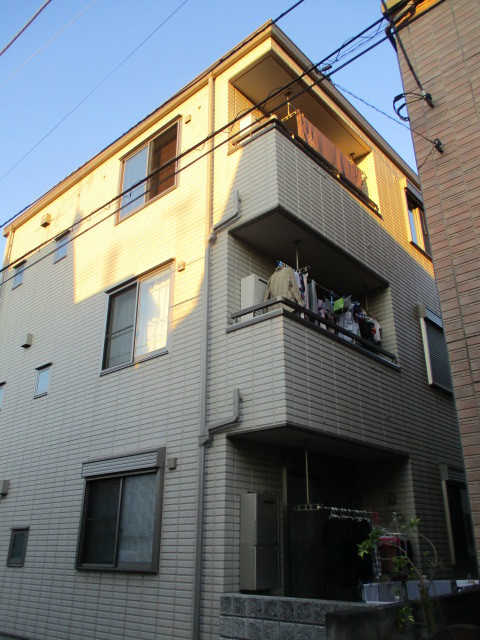 Ｍａｉｓｏｎ ジョワイユ 小田の外観|１フロア２住戸　閑静な住環境