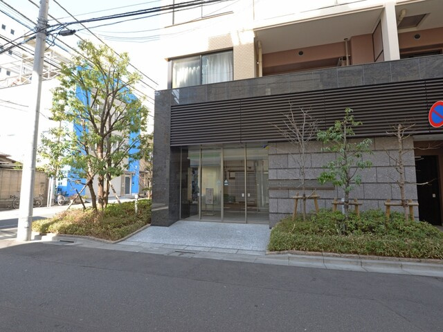 グレース錦糸町シティフロントのエントランス|「錦糸町」駅徒歩７分！ペット飼育可能な平成２６年築の耐震基準適合マンション、グレース錦糸町シティフロントは即日現地案内可能となっておりますので、お気軽にお問い合わせください！