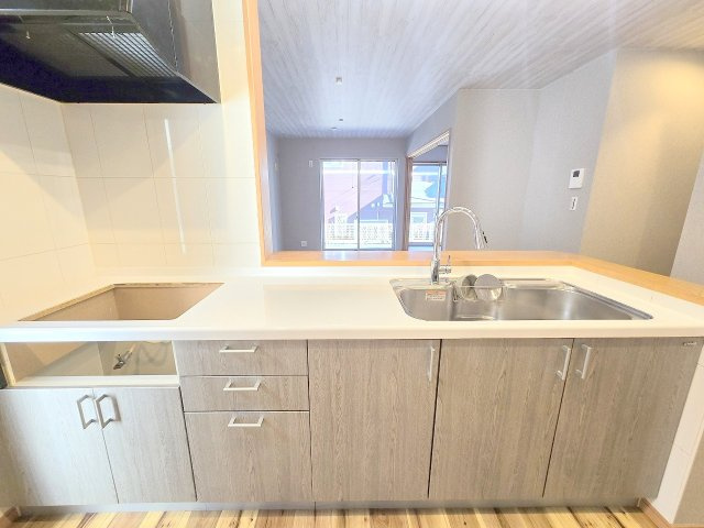 青梅市谷野の中古一戸建のキッチン
