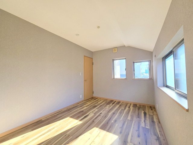 青梅市谷野の中古一戸建の洋室