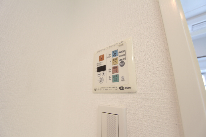 プライムアーバン三軒茶屋の設備|浴室乾燥機