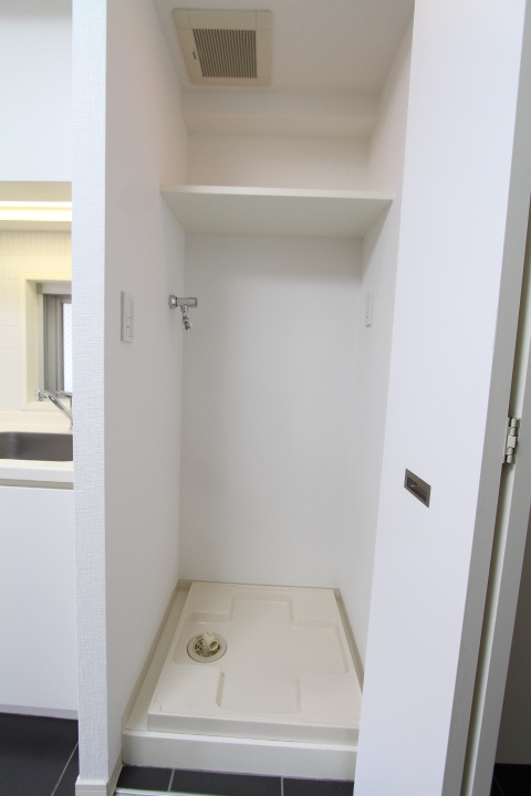 プライムアーバン三軒茶屋の設備|洗濯機置き場