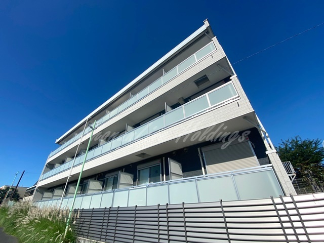 藤沢市片瀬の賃貸マンションの外観