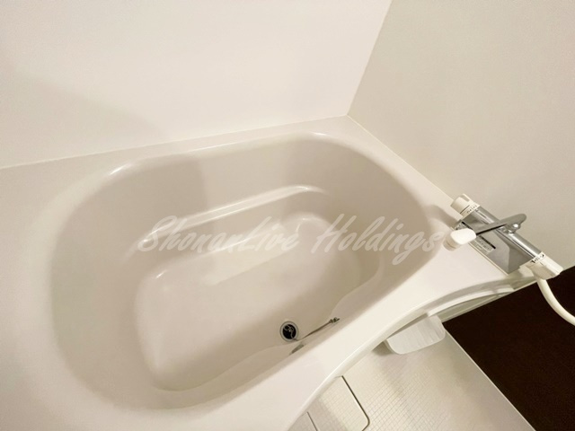 藤沢市片瀬の賃貸マンションの浴室