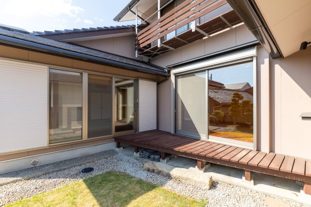鈴鹿市磯山1丁目のその他|ウッドデッキ