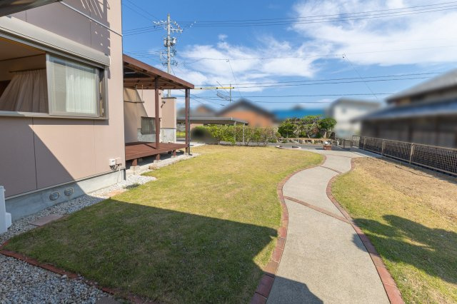 鈴鹿市磯山1丁目の庭