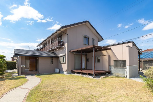 鈴鹿市磯山1丁目の外観