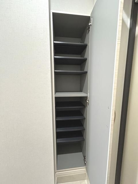 ドゥーエ曳舟の玄関