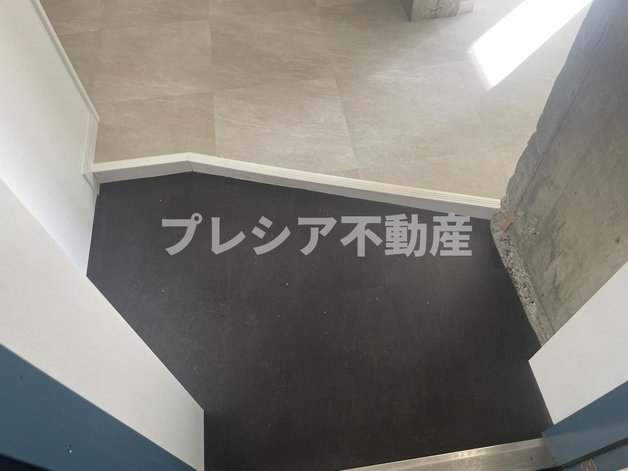 渦ヶ森コーポ7号棟の玄関