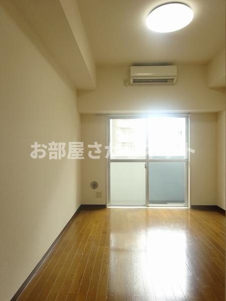 ダイホープラザ入谷【おとり物件なし】#学生・社会人にオススメ！初期費用分割払いOK！の居間・リビング