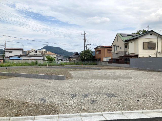 新築　桐生市東1丁目　Blooming　Garden　3号棟の外観|現地写真　2026年12月完成予定！類似物件のご内覧等、お気軽にお問合せください♪　							

　
