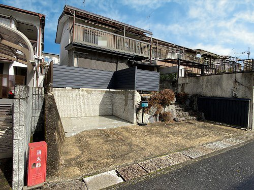 岩倉中在地町中古テラス